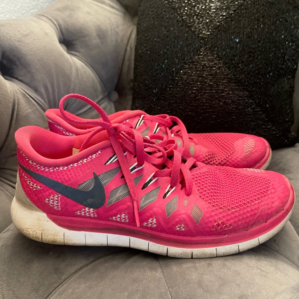 Pink nike shoes size 8